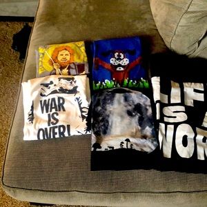 Lot of 5 Graphic Short Sleeved Shirts. Will Ferrell, Nintendo, Star Wars.